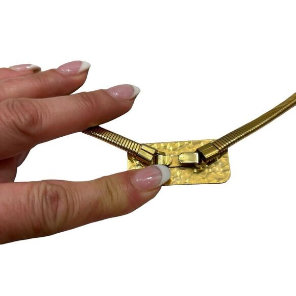 Ladies Vinatge Gold Stretch Serpentine Belt with Gold Buckle 25-30” - Picture 5 of 13